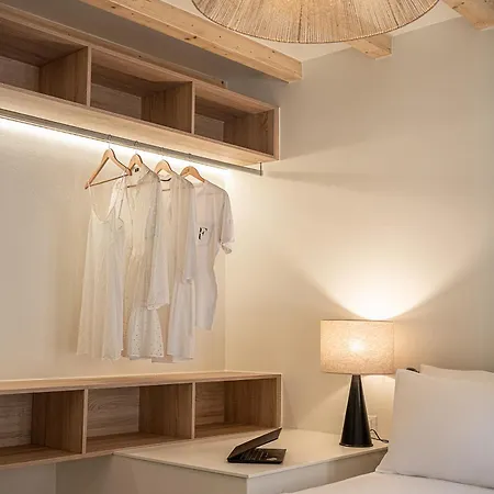 Theros Semesterbostad