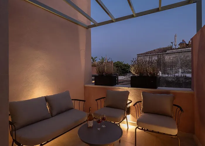 Theros Hébergement de vacances